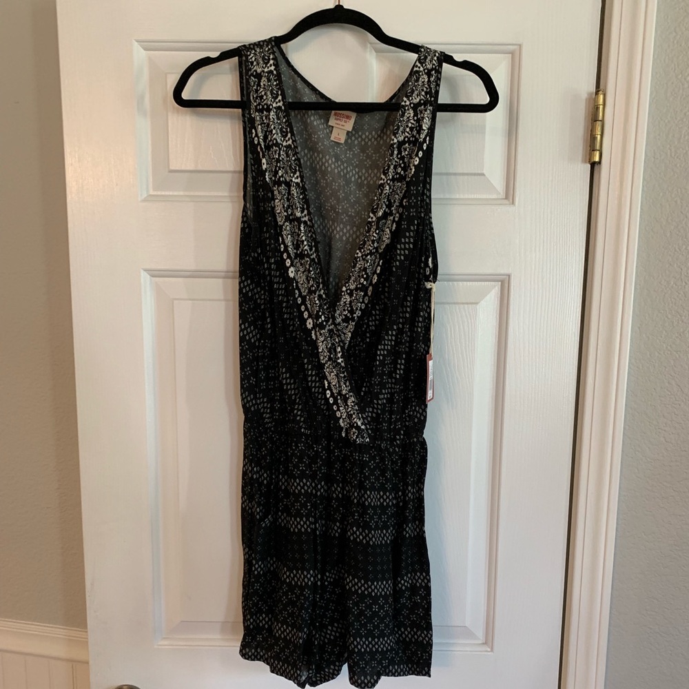 Black and white print romper